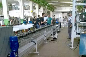 Construction and maintenance of conveyor belts